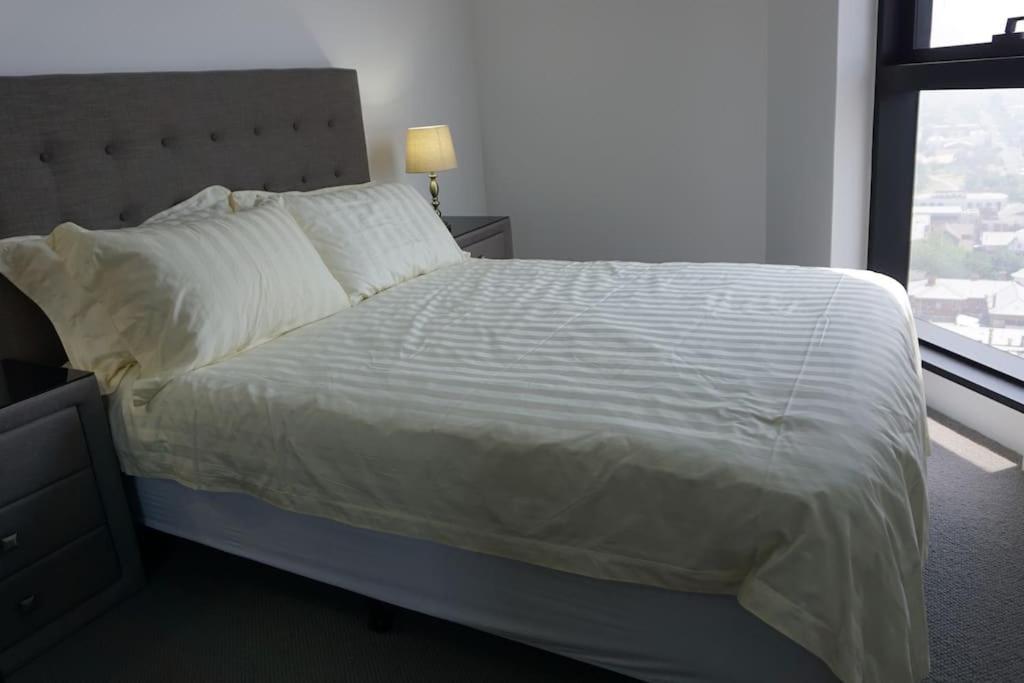 Skyone Lux 2Bed2Bath Aprt In Boxhill And Free Carpark Apartment Box Hill Bagian luar foto